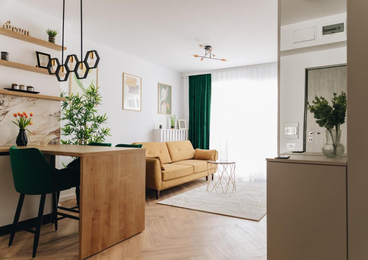 Tulip Apartment Oradea Luaran gambar